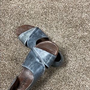 Grey roan slides